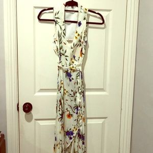 LULU’s White/Floral wrap style dress